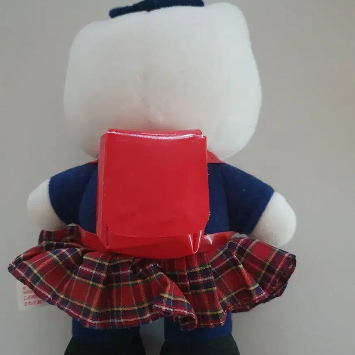 [BUNJANG] Classic Hello Kitty School Uniform Randoseru Doll / 고전 헬로키티 교복 란도셀 인형