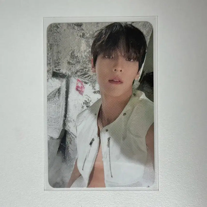 [BUNJANG] BTOB Lee Minhyuk TEMPERATURE Photocard POB / 비투비 이민혁 TEMPERATURE 공방 포카 미공포 포토카드