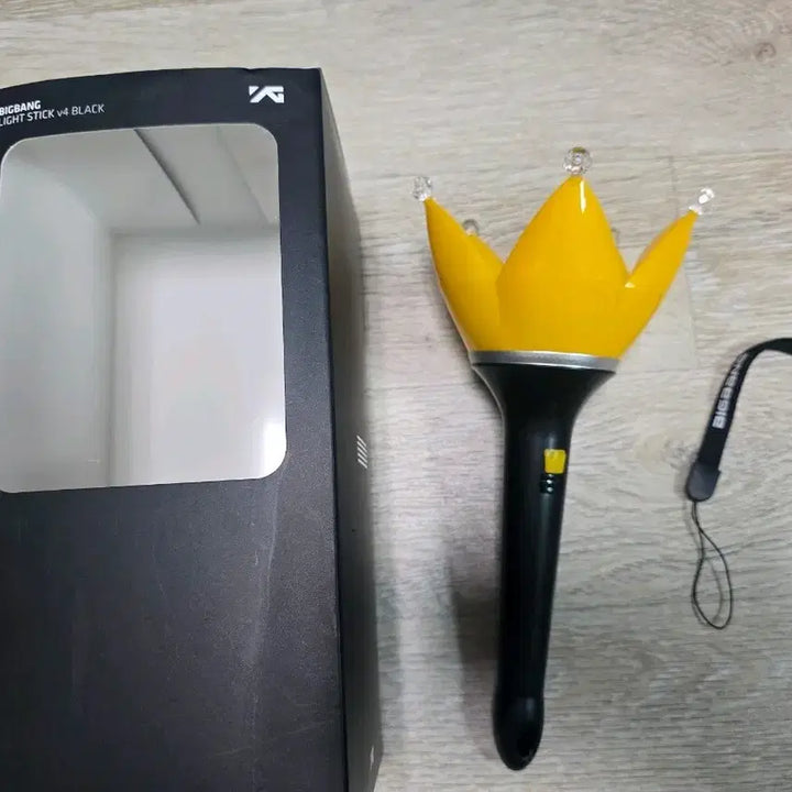 [BUNJANG] BIGBANG Official Lightstick Version 4 Black / 빅뱅 공식 응원봉 버전 4 블랙 2025