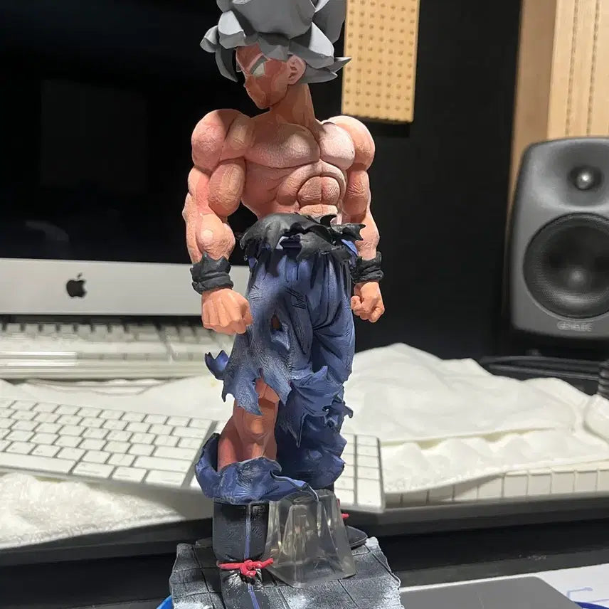 [BUNJANG] Dragon Ball Son Goku Repaint Figure / 드래곤볼 c상 손오공 리페인트