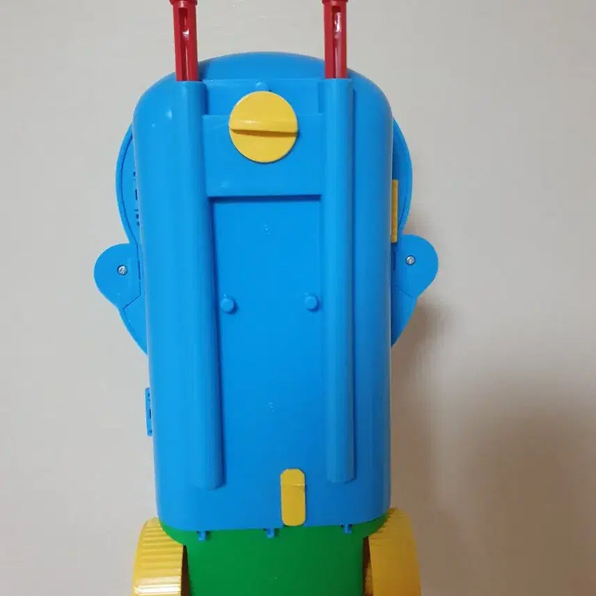 [BUNJANG] Vintage Doraemon Rolling Luggage / 고전 도라에몽 캐리어(구매시 도라에몽 인형 서비스증정)
