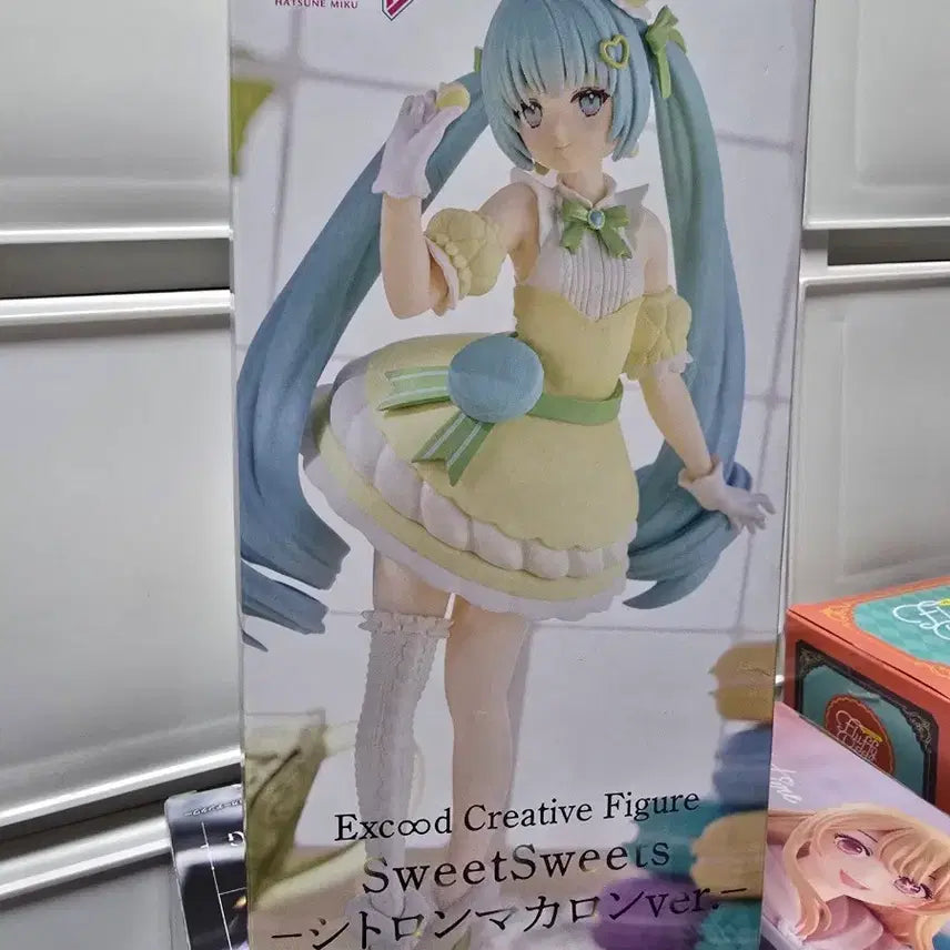 [BUNJANG] Hatsune Miku Exceed Creative Figure SweetSweets Macaron Citron (Yuzu) Figure / 하츠네 미쿠 Exceed Creative 피규어 SweetSweets 미쿠 마카롱 시트롱(유자 피규어