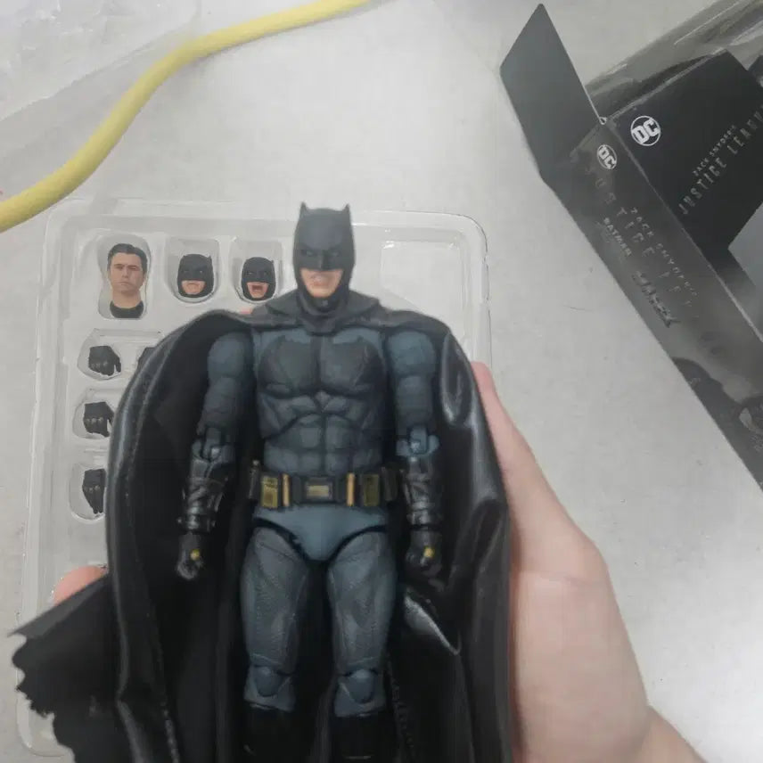 [BUNJANG] Medicom Toy The Batman (Jackery) Action Figure (Opened) / (하자)마펙스 잭저리 배트맨 판매합니다