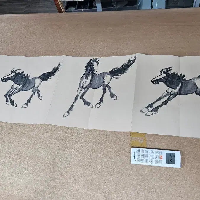[BUNJANG] Chinese Horse Scroll Painting / 말 그림 기다란 화첩