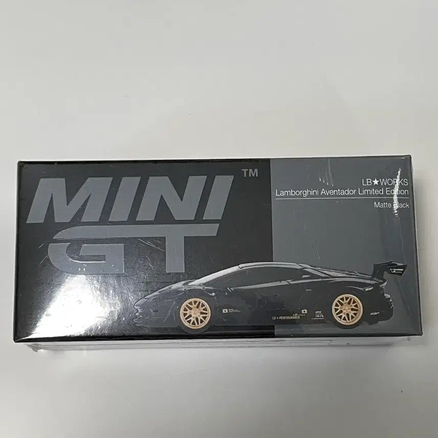 [BUNJANG] Mini GT Lamborghini Aventador LB 1/64 Scale (Matte Black, Sealed) / [미개봉] 미니지티 1087 람보르기니 아벤타도르 LB 1/64