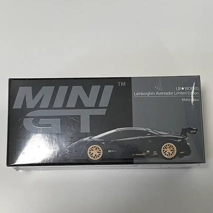 [BUNJANG] Mini GT Lamborghini Aventador LB 1/64 Scale (Matte Black, Sealed) / [미개봉] 미니지티 1087 람보르기니 아벤타도르 LB 1/64