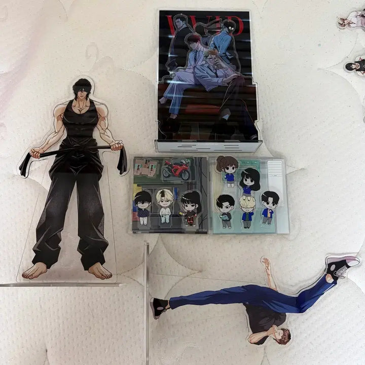 [BUNJANG] Lookism Acrylic Standees &amp; Cards Bundle Set / 외모지상주의 외지주 아크릴+카드 등 굿즈 일괄 대량판매