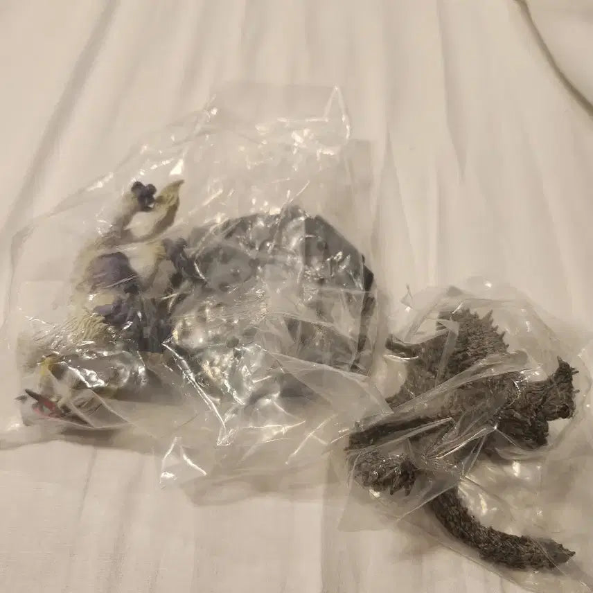 [BUNJANG] Monster Hunter Standard Vol. 29 Dodogama Figure with Igdras Parts Bundle Set / 몬스터헌터 스탠다드 29 도도블랑고 피규어. 이그드라 파츠일괄 판매합니다!