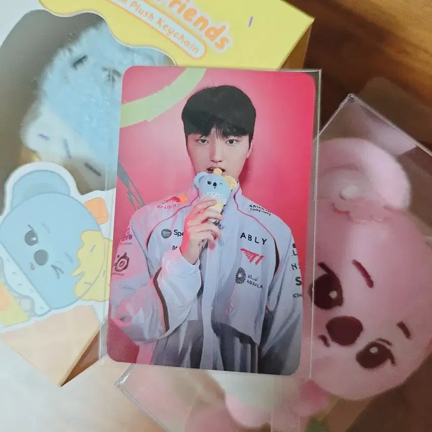 [BUNJANG] T1 Faker Animals Ice Cream &amp; Cherry Blossom Plush Bundle Set (Includes Photocard) / T1 티원 페이즈 인형 2종 일괄 판매 / 중국 한정 애니멀즈 아이스크림 / 애니멀즈 벚꽃 / 포토카드 포함