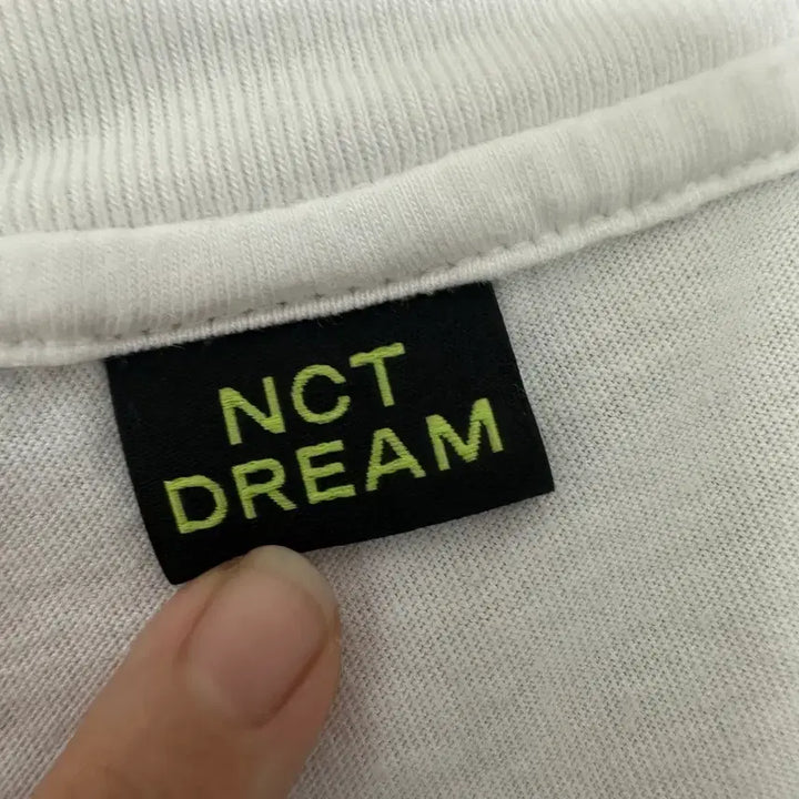 [BUNJANG] NCT DREAM White T-Shirt (Size F) / NCT DREAM 엔씨티 드림 반팔티셔츠 화이트 F