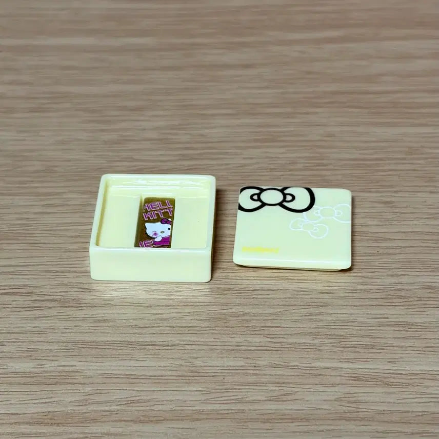 [BUNJANG] Miniature Hello Kitty Gold Bar / 미니어쳐 키티 골드바