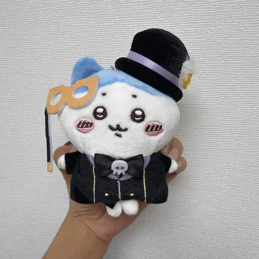 [BUNJANG] Chiikawa Halloween Hachiware Keychain / 치이카와 할로윈 하치와레 키링