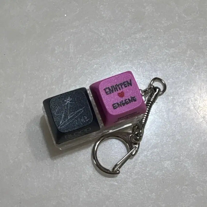 [BUNJANG] Enhypen Jake Jake Shim Keycap Keyring / 엔하이픈 제이크 심재윤 키캡 키링