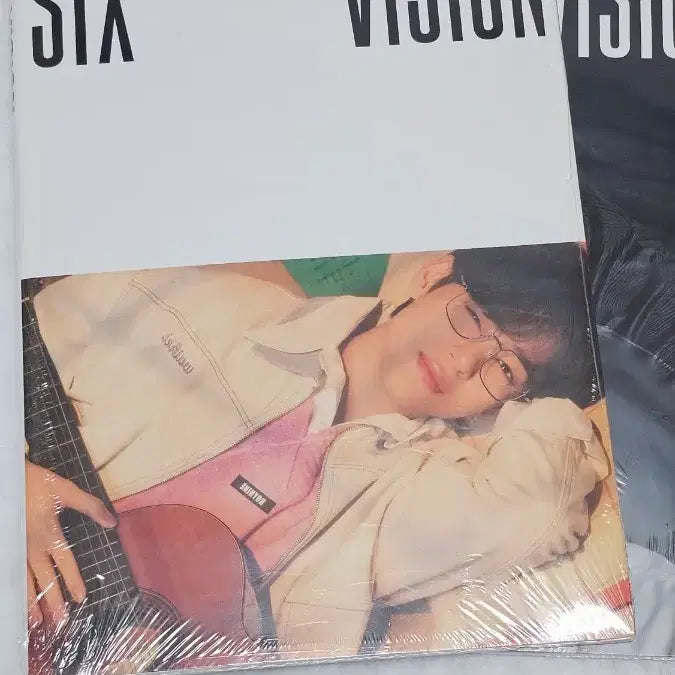 [BUNJANG] B.A.P Daehyun SixVision Photobook Version 2 / 비에이피 정대현 식스비전 포토북 양도합니다