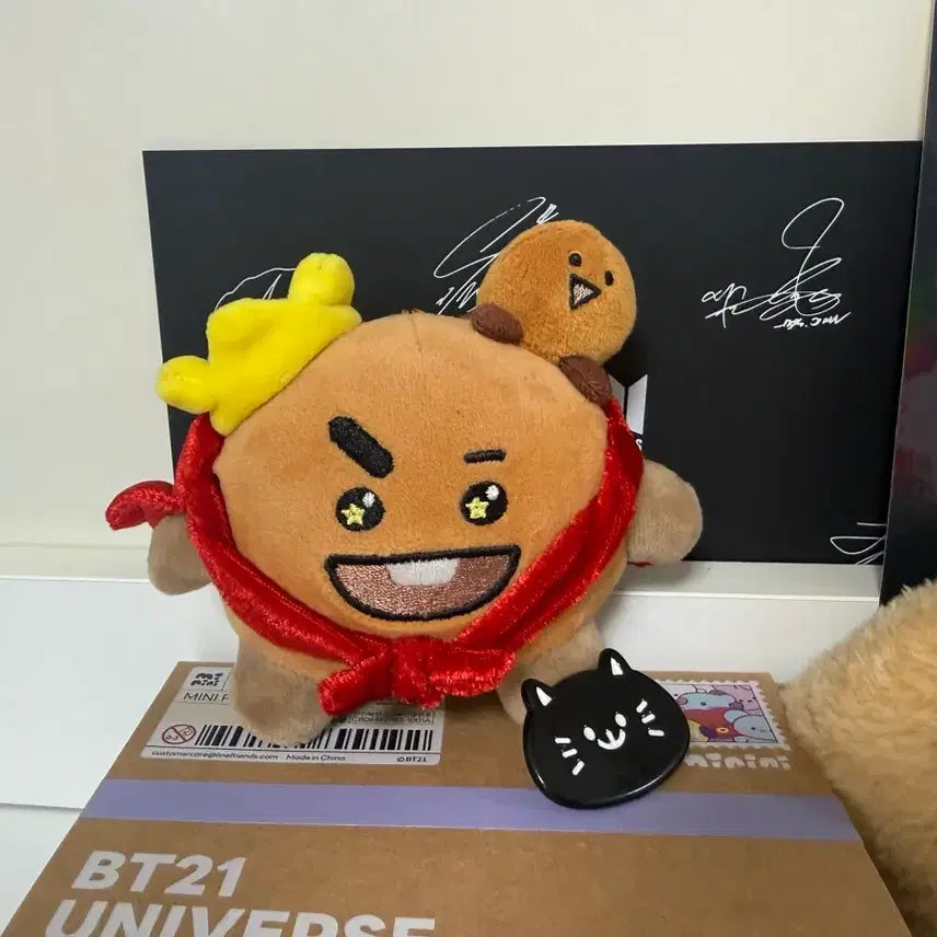 [BUNJANG] BTS Suga &amp; BT21 Shooky Bundle Set (Doll, Photocard, Postcard, Magnet, Sticker) / [일괄] BTS 슈가 &amp; BT21 슈키 굿즈 세트 (인형/포카/엽서/자석/스티커)