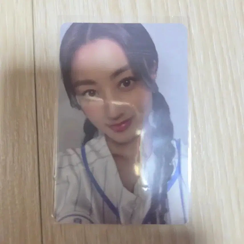 [BUNJANG] TWICE 9th Anniversary Jihyo Photocard / 트와이스 9주년 지효 포토카드