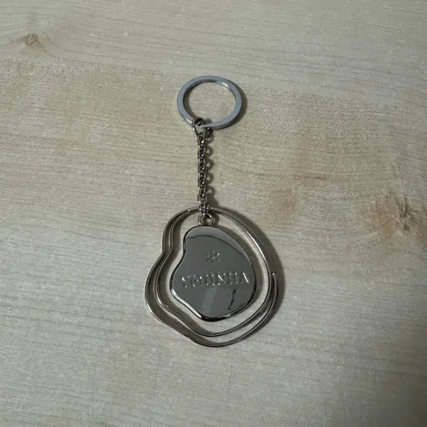 [BUNJANG] Younha Souvenir Keychain / 윤하 소극장 키링