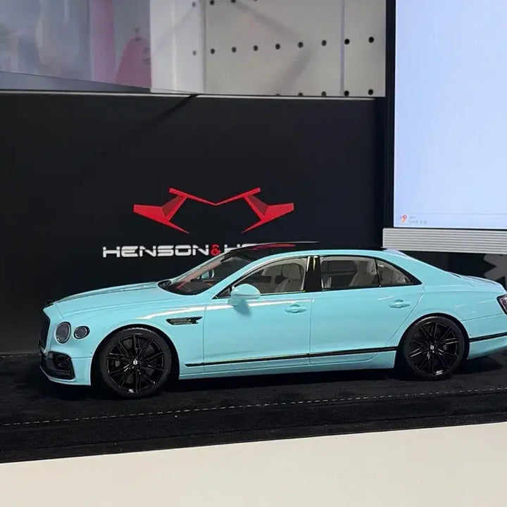 [BUNJANG] HH Model 1:18 Bentley Flying Spur Tiffany Black Line Diecast Model / 1:18 다이캐스트 HH모델 벤틀리플라잉스퍼 티파니블랙라인