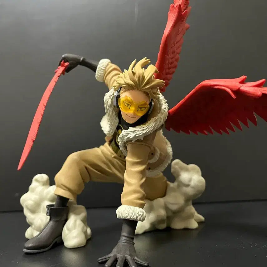 [BUNJANG] My Hero Academia Hawks Figure (Unsealed) / 개봉품 나의히어로아카데미아 호크스 피규어 호크스 어메이징히어로
