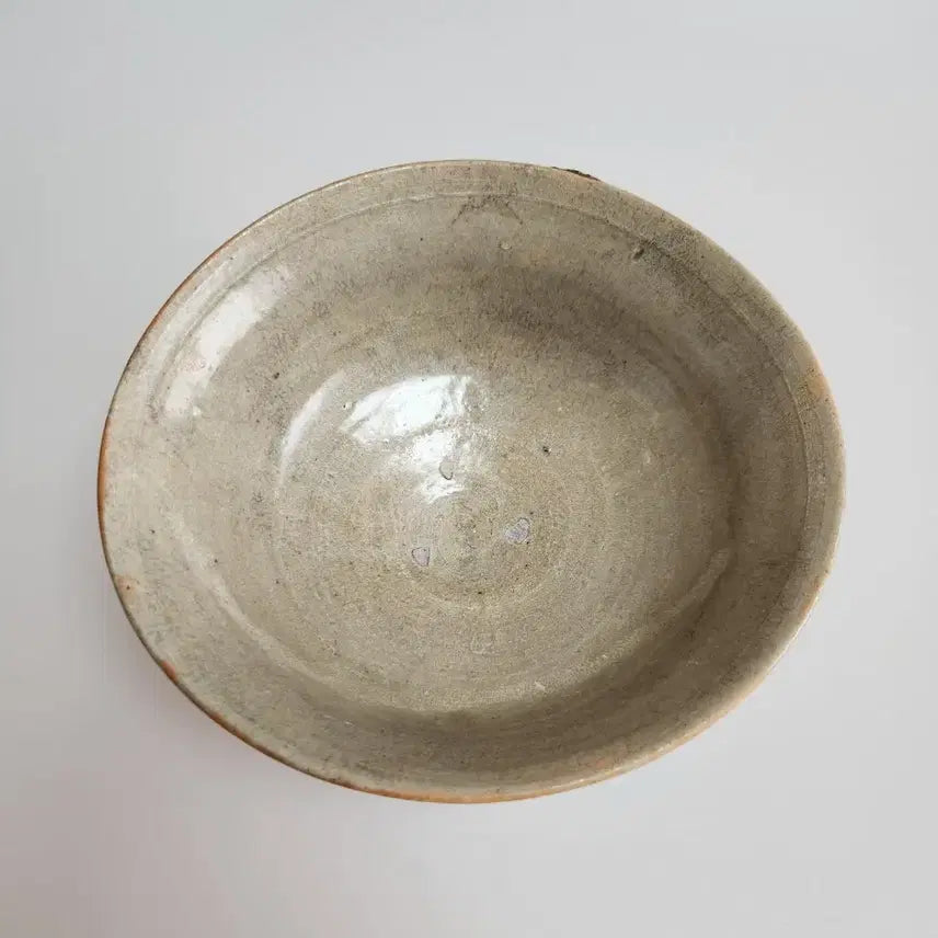 [BUNJANG] Antique Joseon Dynasty Early Period Plain White Slip Celadon Bowl / 골동품 조선시대 전기 무지분청사기 사발