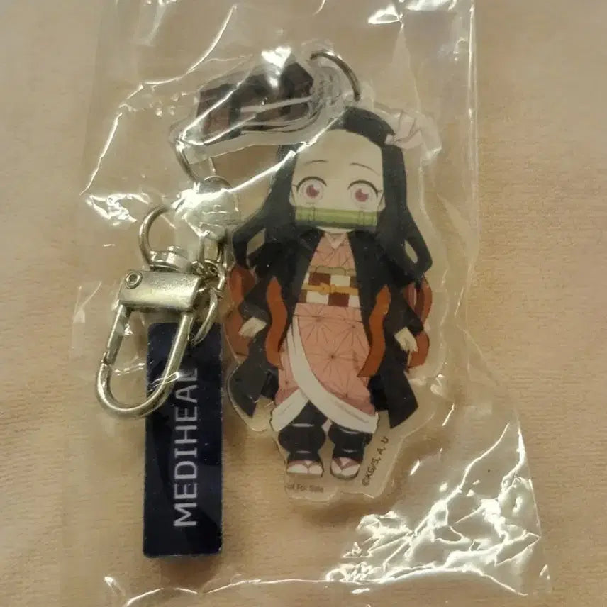 [BUNJANG] Demon Slayer Nezuko Medheal Collaboration Keychain / 귀멸의 칼날 네즈코 메디힐 콜라보 키링