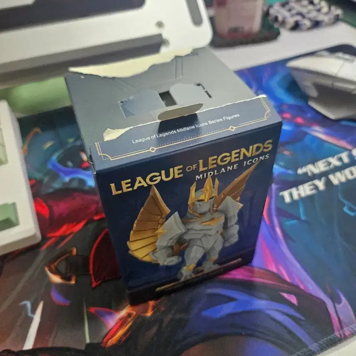 [BUNJANG] Pop Mart Azir Figure / 택포 최저가) 팝마트 아지르 피규어