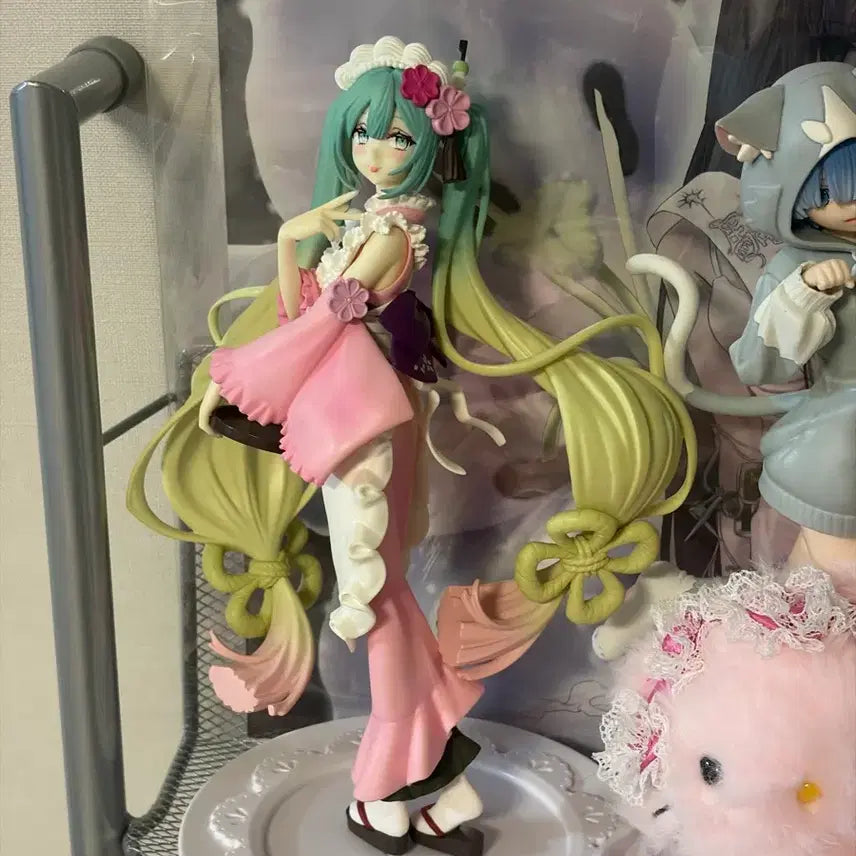 [BUNJANG] Hatsune Miku Matcha Parfait Pink Version Figure / 미쿠 후류 말차 파르페 핑크 버전 판매합니다! (당고 o / 박스 o)