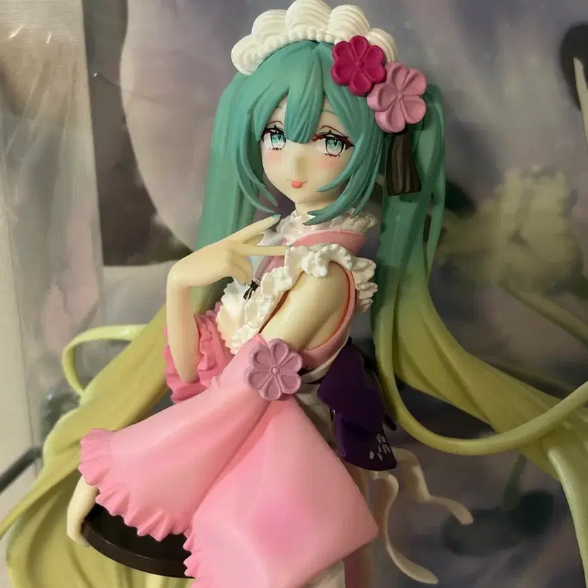 [BUNJANG] Hatsune Miku Matcha Parfait Pink Version Figure / 미쿠 후류 말차 파르페 핑크 버전 판매합니다! (당고 o / 박스 o)