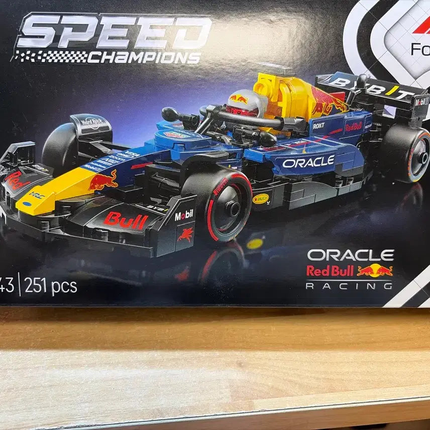 [BUNJANG] Red Bull F1 Lego Display Set / 조립완료) 레드불 F1 레고
