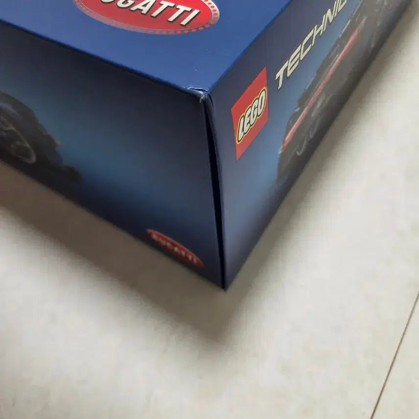 [BUNJANG] LEGO Technic Bugatti Chiron 42083 New / 레고 테크닉 부가티 시론 42083 새제품 팝니다.