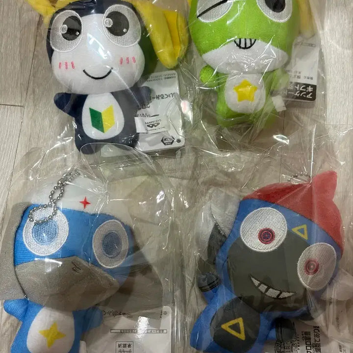 [BUNJANG] Keroro Gunso Banpresto Plush Keychain 4-Piece Bundle Set / 개구리중사 케로로 반스레스토 인형키링 4종일괄 팔아요