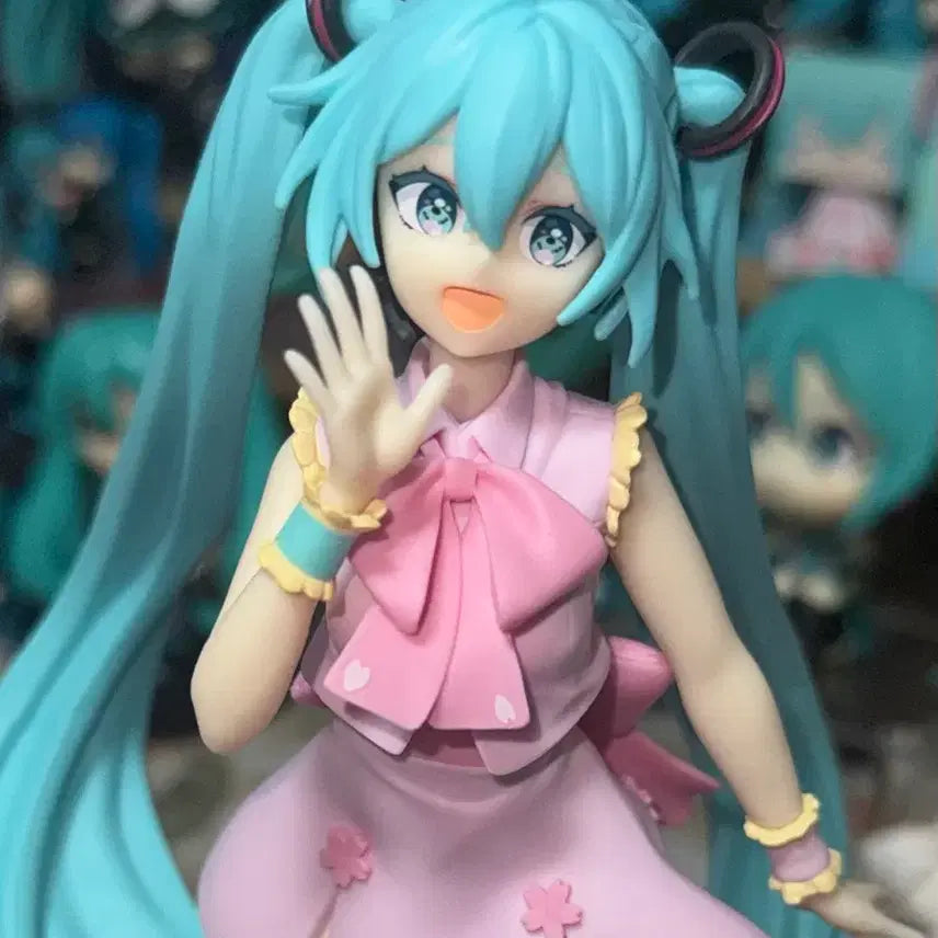 [BUNJANG] Hatsune Miku Spring Omoratsu Figure / 하츠네 미쿠 스프링 오무타츠 피규어