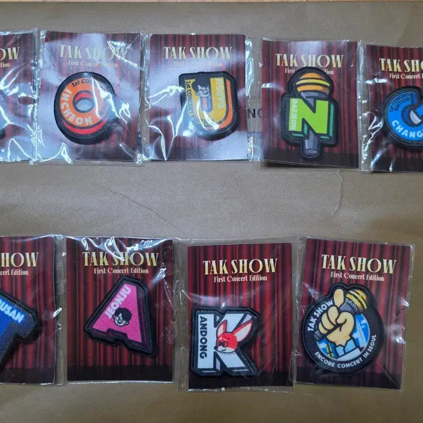 [BUNJANG] T.A.C. Show 1 &amp; 2 Concert Edition Set Badges / 탁쇼1,탁쇼2 뱃지