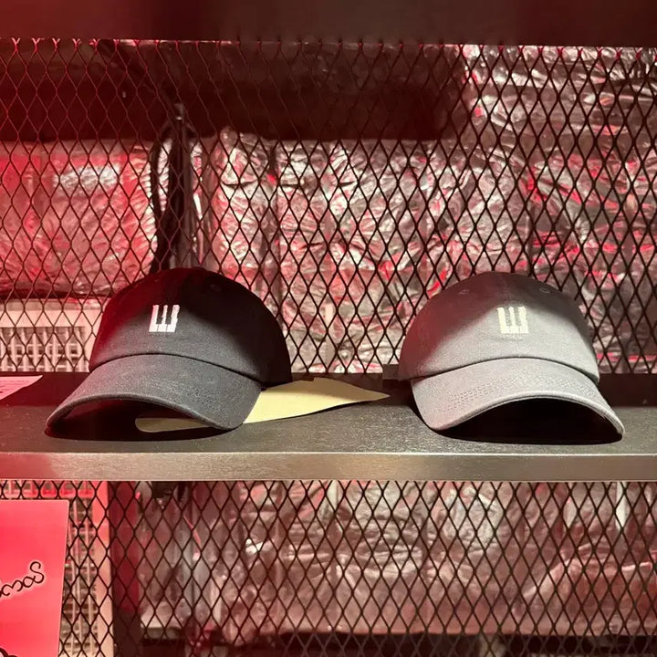 [BUNJANG] Bigbang 20th Anniversary Media Exhibition Baseball Cap Piano Charcoal / 빅뱅 20주년 기념 미디어 전시회 베이스볼 캡 피아노 챠콜