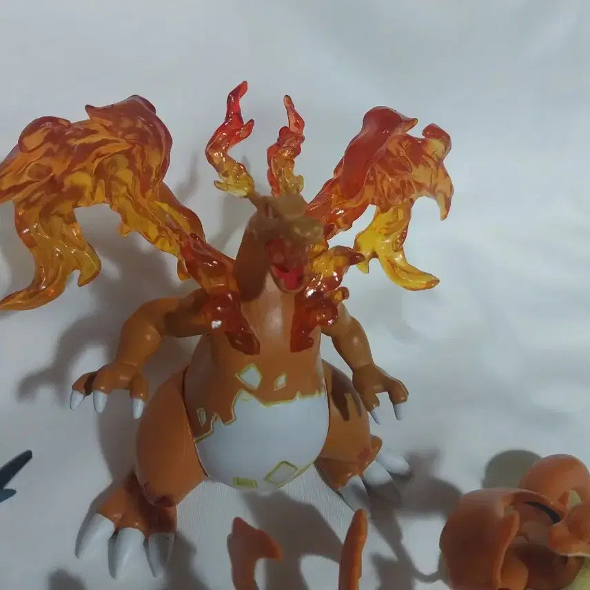 [BUNJANG] Pokemon Charmander, Charizard, Mega Charizard X/Y, Gigantamax Evolution Set (5 figures) / 포켓몬 피규어 파이리 리자몽 메가리자몽 거다이맥스 진화 세트 일괄 5종 몬코레 몬콜레