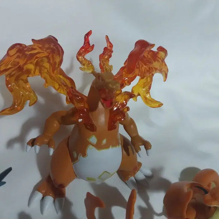 [BUNJANG] Pokemon Charmander, Charizard, Mega Charizard X/Y, Gigantamax Evolution Set (5 figures) / 포켓몬 피규어 파이리 리자몽 메가리자몽 거다이맥스 진화 세트 일괄 5종 몬코레 몬콜레