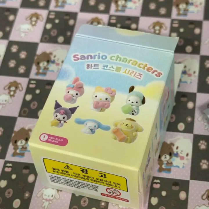 [BUNJANG] Sanrio Cinnamoroll Heart Costume Special Version Figure / 산리오 시나모롤/ 하트코스튬 - 스페셜 버전