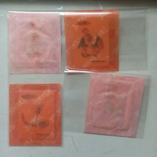 [BUNJANG] Pokemon 30th Anniversary Artwork Sealed Ppittiboo Seal / 포켓몬30주년 아트웍 미개봉 띠부씰 (반택만)