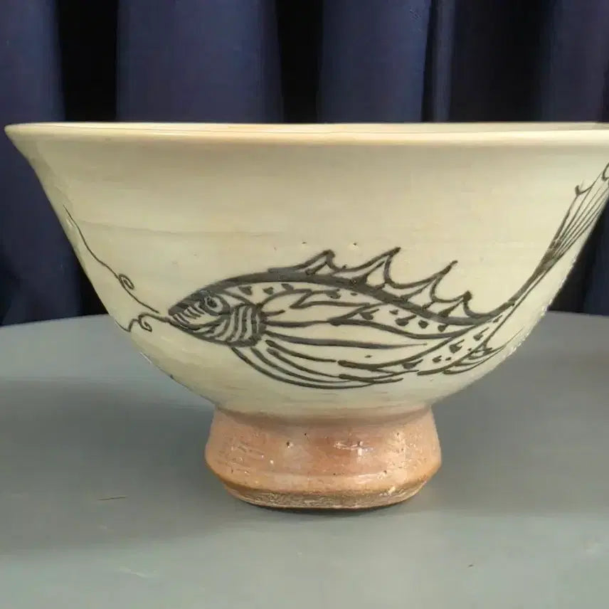 [BUNJANG] Kim Hak-jae Cheonjeon Celadon Fish Pattern Tea Bowl / 도예명장 청전 김학재 어문 다완