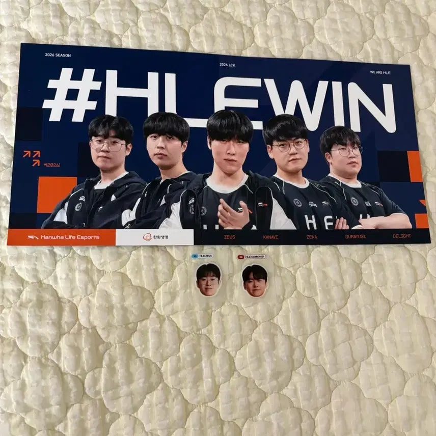[BUNJANG] HLE Zeus Gumayusi Sticker &amp; Poster Bundle Set / [일괄] 한화생명 HLE 제우스 구마유시 띠부씰 + 포스터