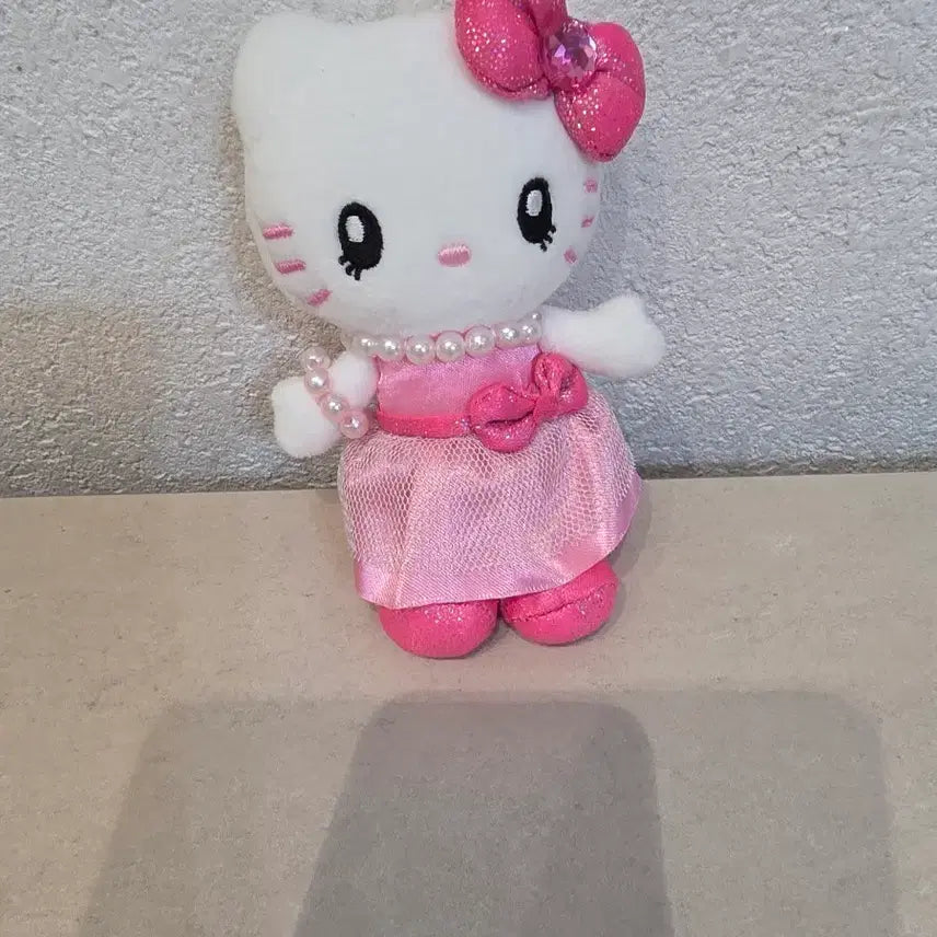[BUNJANG] Universal Studios Japan Kitty Plush / 키티 유니버셜 인형