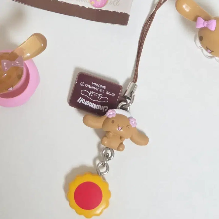 [BUNJANG] Sanrio Mocha Strap Mocha Dessert Keyring / 고전모카 메이드모카 스트랩 모카디저트키링 고전시나모롤