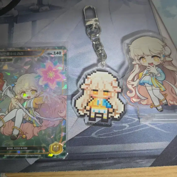 [BUNJANG] MapleStory Lala Goods Acrylic Keyring and Stand Set / 메이플 라라 굿즈