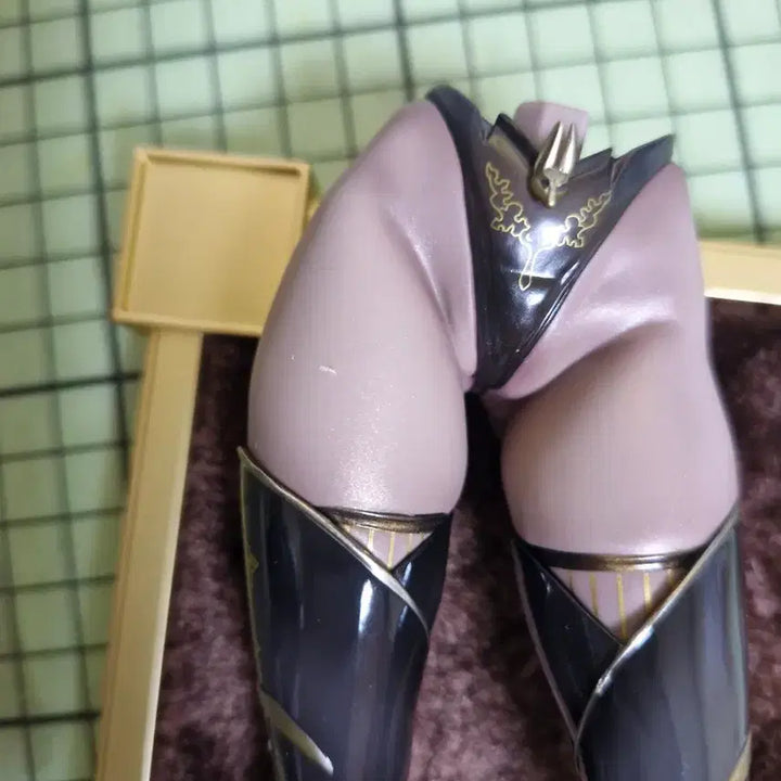 [BUNJANG] QuesQ Shin Gwan Sivna 1/7 Scale Figure (Minor Scratches) / [국내배송] 큐즈큐 신관 시브나 1/7 피규어 (미세하자 감가)