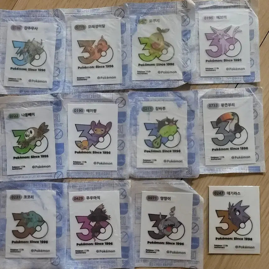 [BUNJANG] Pokemon 30th Anniversary Logo New Sticker / 포켓몬 30주년로고 신상띠부씰