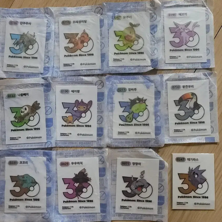 [BUNJANG] Pokemon 30th Anniversary Logo New Sticker / 포켓몬 30주년로고 신상띠부씰