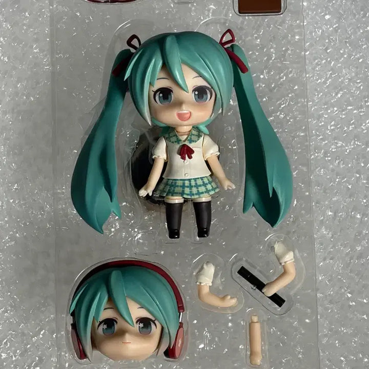 [BUNJANG] Miku Sailor Suit Nendoroid Last One Figure / 미쿠 세일러복 세라복 넨도로이드 라스트원 피규어 안경미쿠