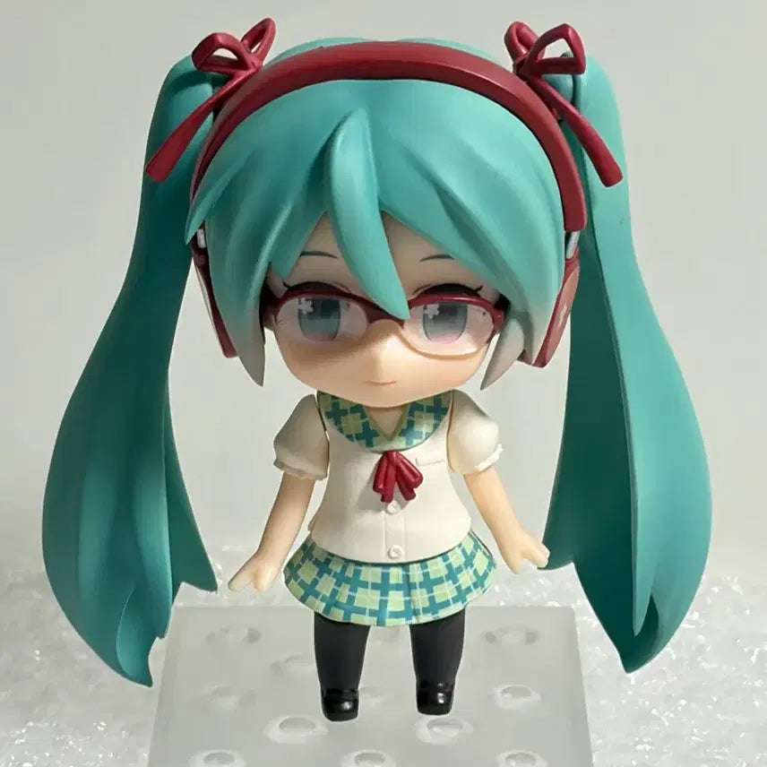 [BUNJANG] Miku Sailor Suit Nendoroid Last One Figure / 미쿠 세일러복 세라복 넨도로이드 라스트원 피규어 안경미쿠