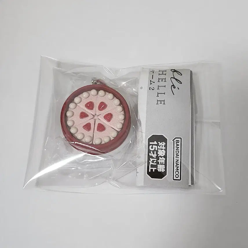 [BUNJANG] Bandai Sablé Michelle Miniature Charm Gacha Strawberry Cake Charm / 반다이 사브레 미쉘 미니어처 참 가챠 딸기 케이크