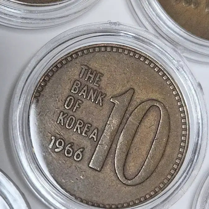 [BUNJANG] 1966 First Edition 10 Won Coin / 66년10원최초발행 10개